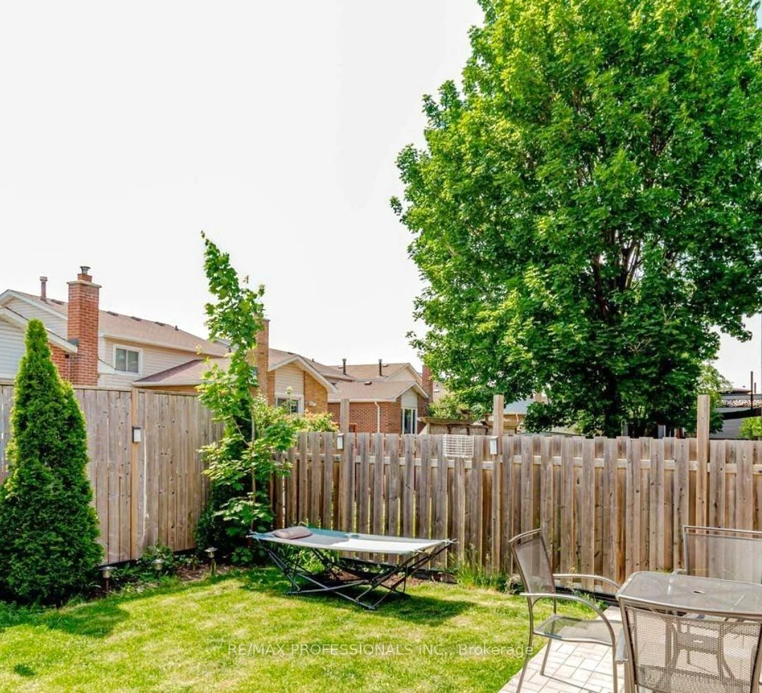18, Hockley, Madoc, Brampton