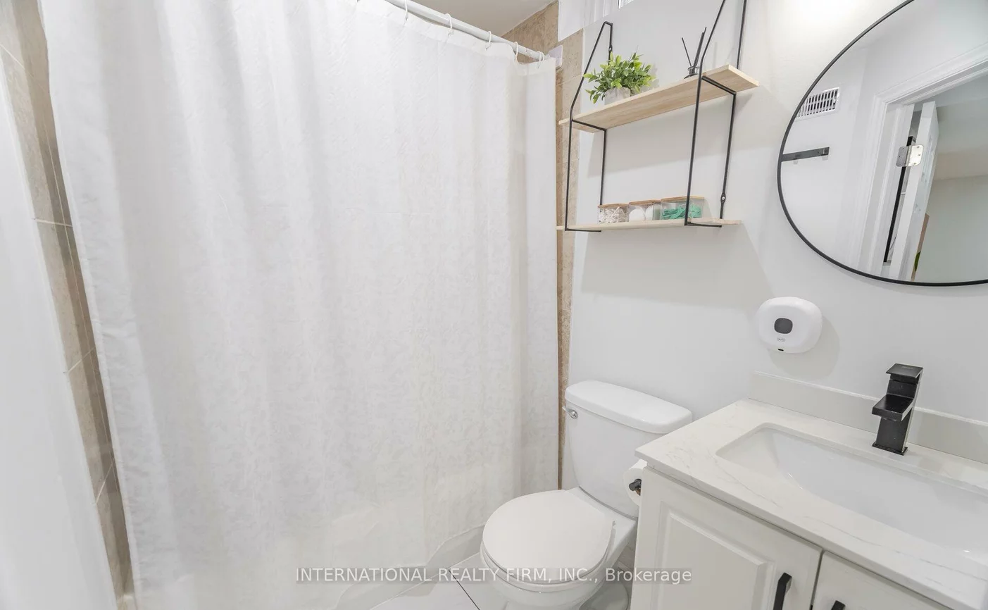 102, Tanager, Heart Lake West, Brampton