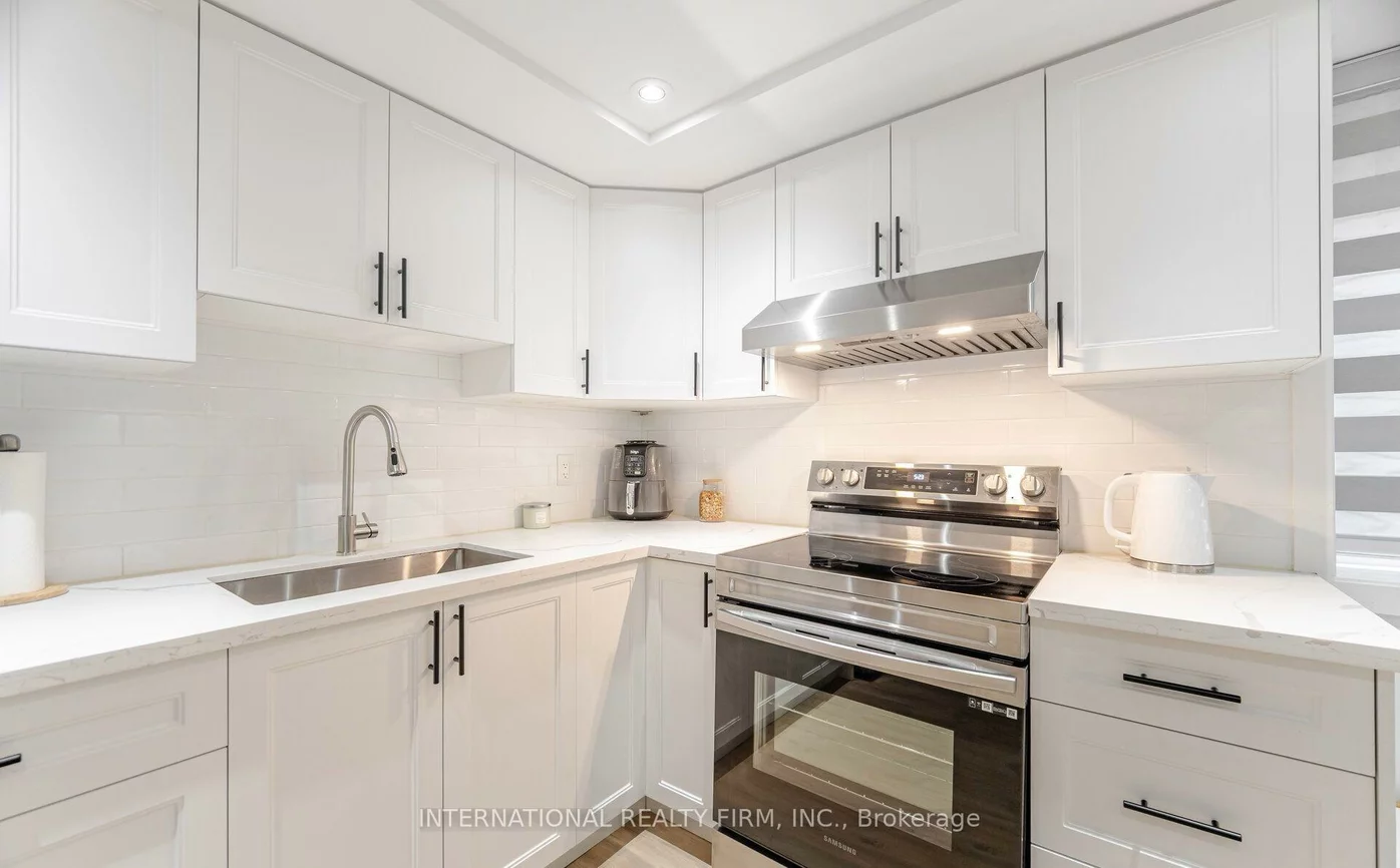 102, Tanager, Heart Lake West, Brampton