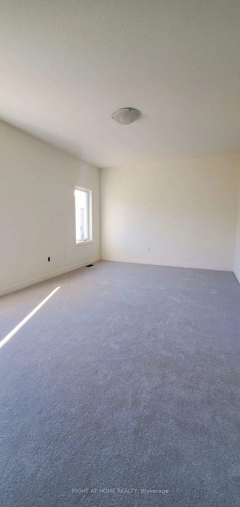 12, Lilestone, Credit Valley, Brampton