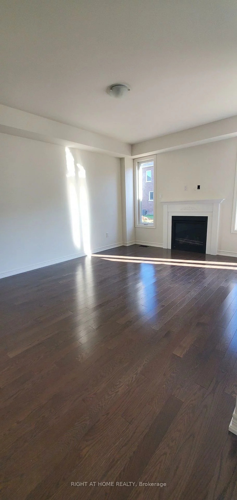 12, Lilestone, Credit Valley, Brampton