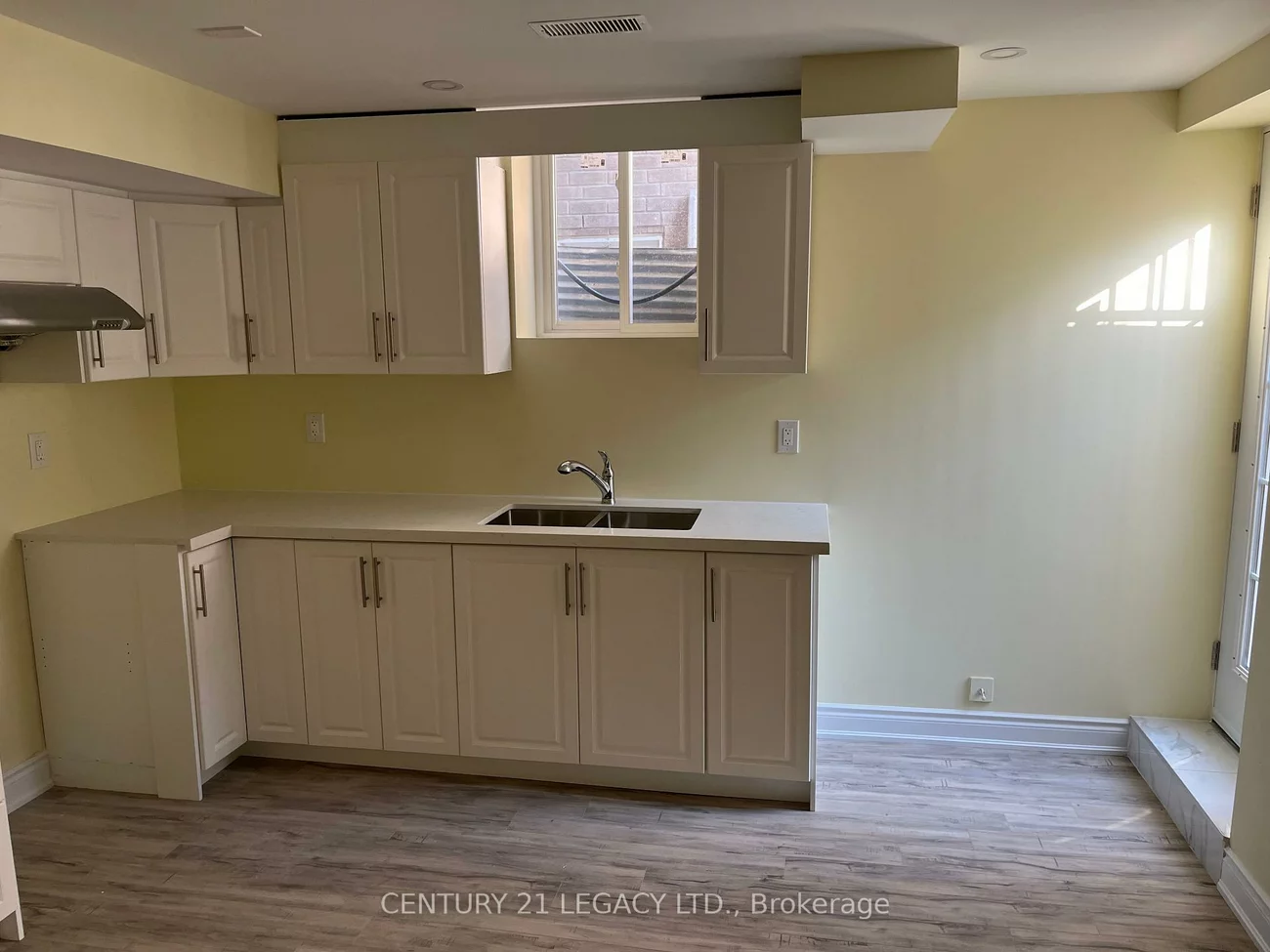 18, Ladysmith (Basement), Sandringham-Wellington, Brampton