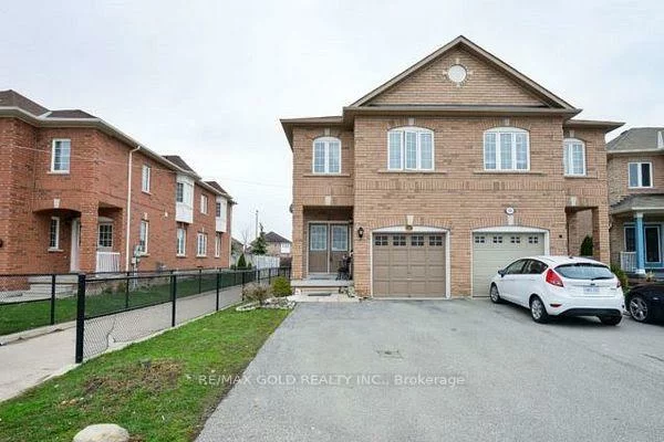316, Albright, Brampton West, Brampton