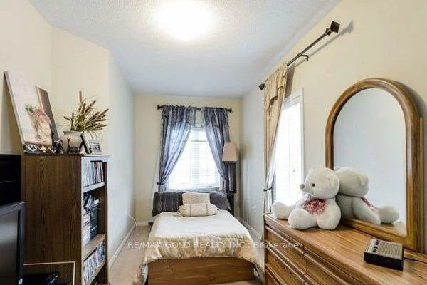 316, Albright, Brampton West, Brampton