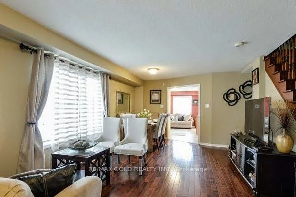 316, Albright, Brampton West, Brampton