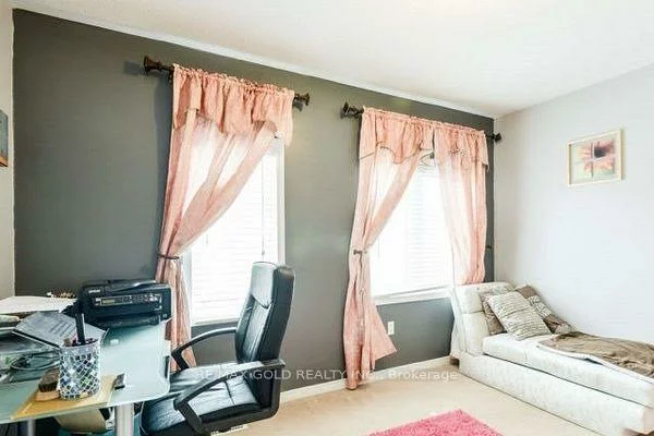 316, Albright, Brampton West, Brampton