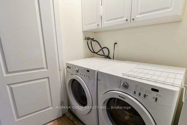 316, Albright, Brampton West, Brampton