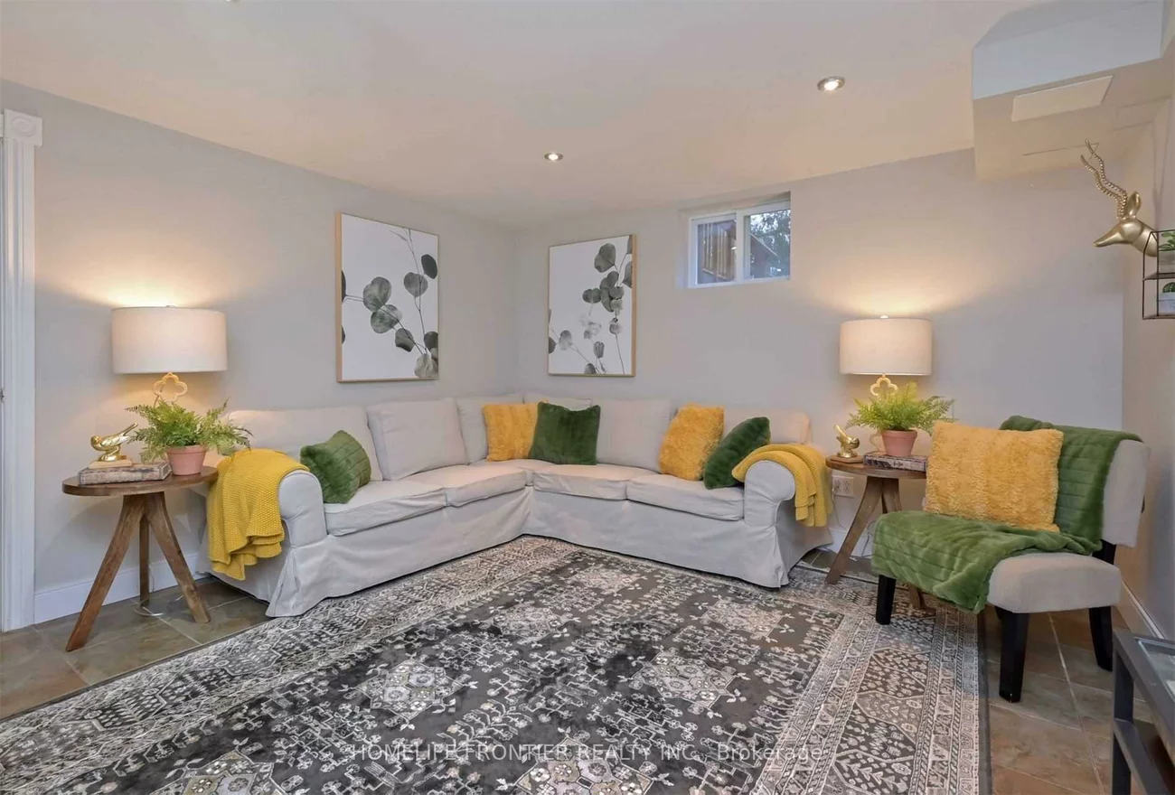 9, Avonmore, Brampton East, Brampton