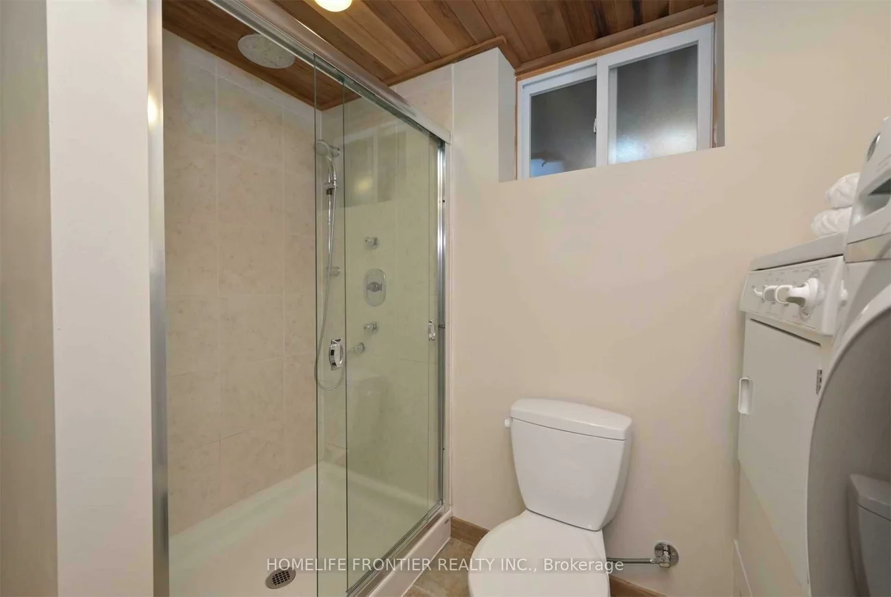 9, Avonmore, Brampton East, Brampton