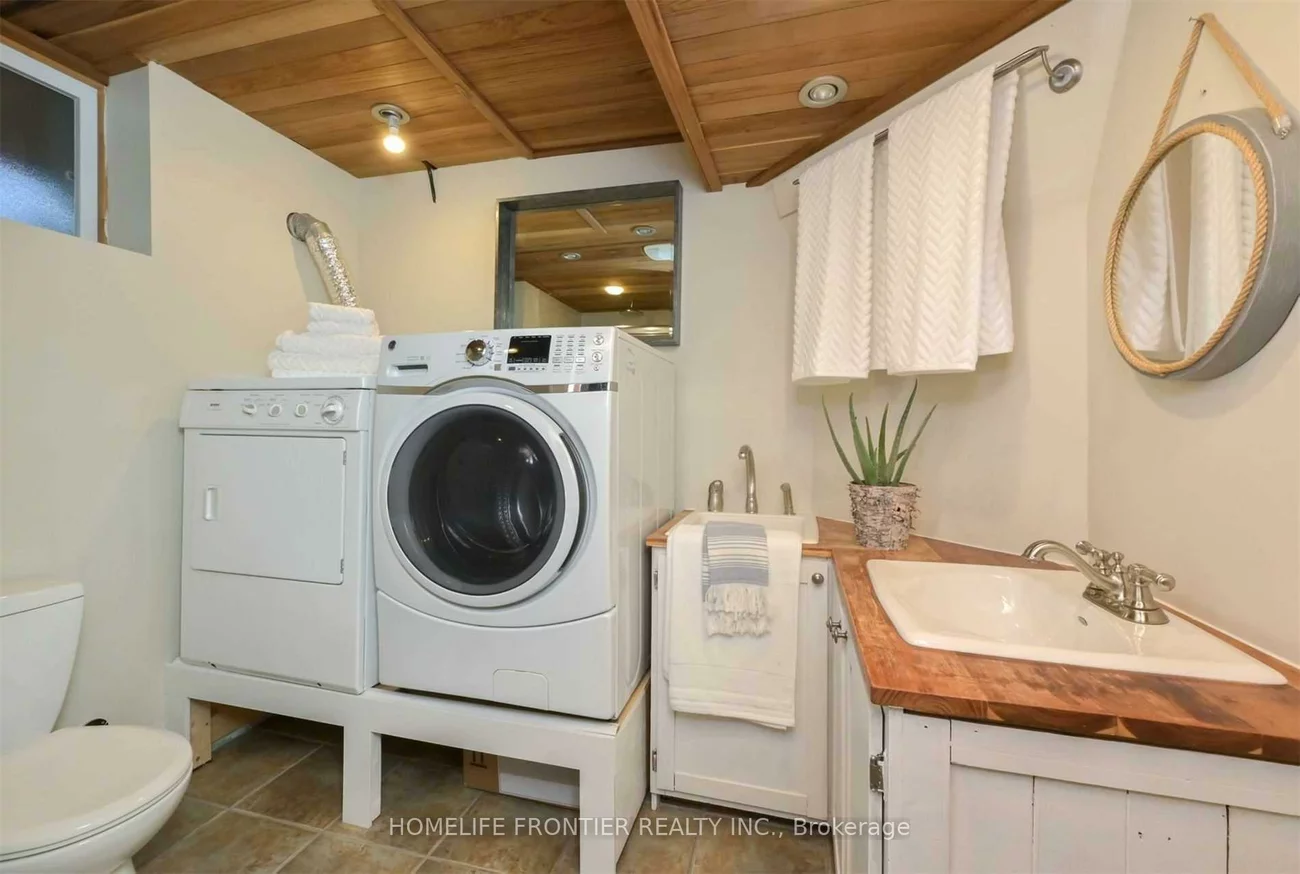 9, Avonmore, Brampton East, Brampton