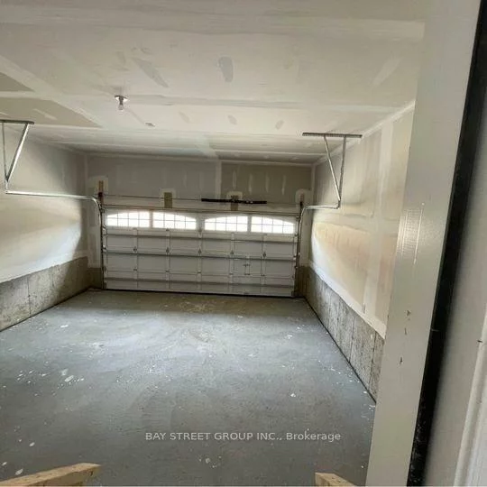 221, Clockwork, Northwest Brampton, Brampton