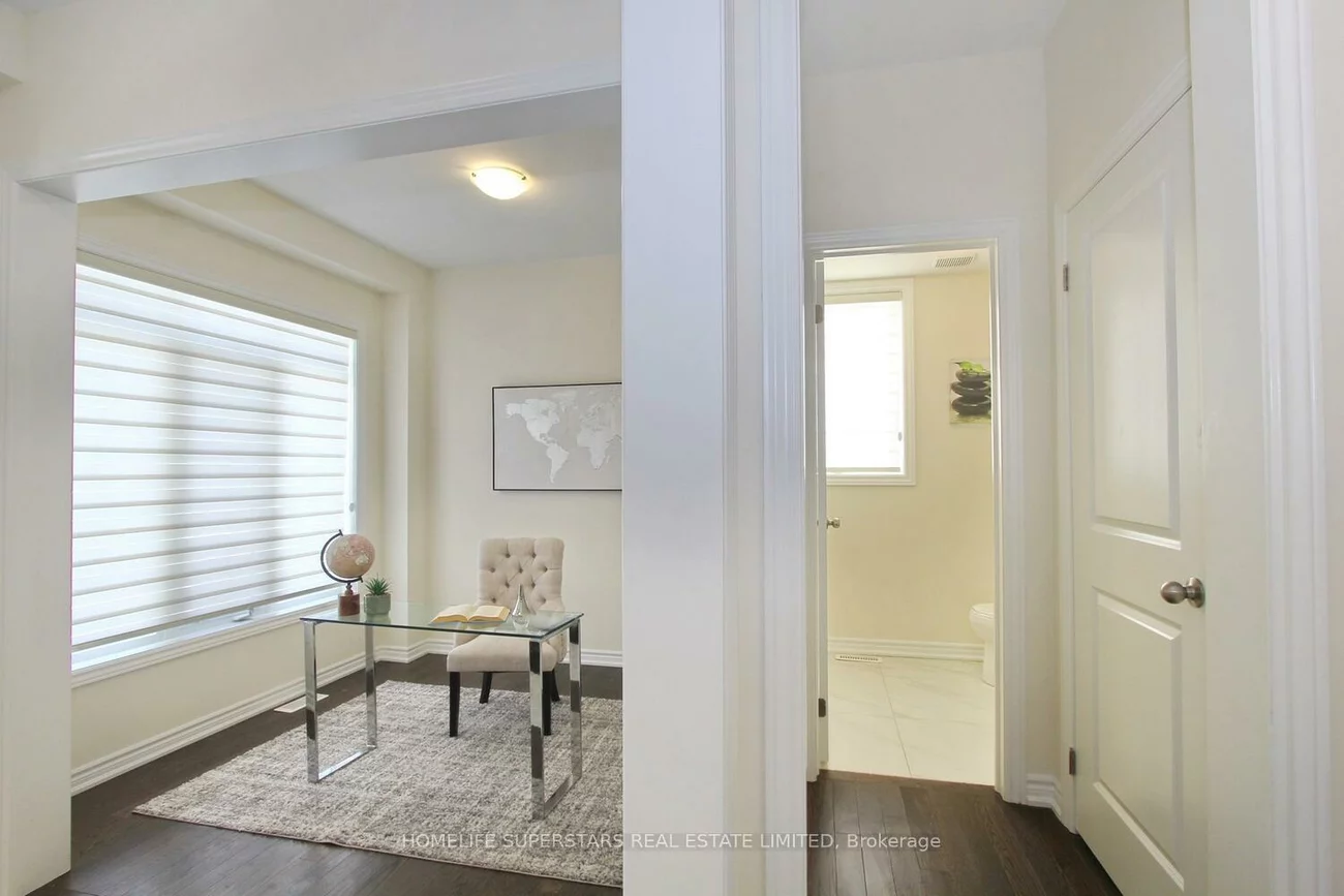 14, Spring Snow, Snelgrove, Brampton