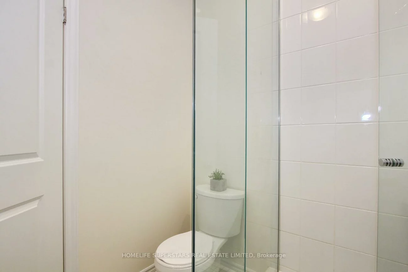 14, Spring Snow, Snelgrove, Brampton