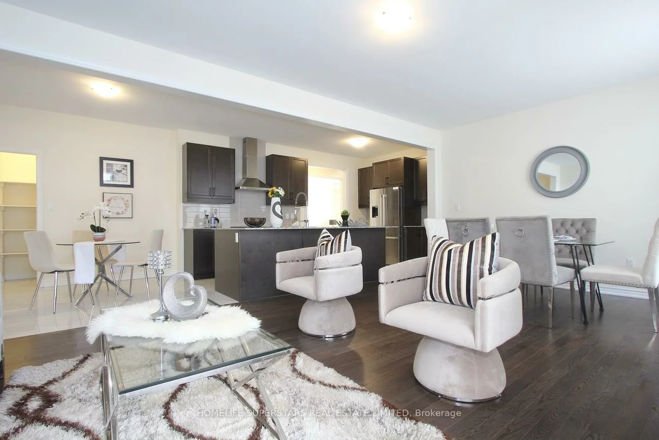 14, Spring Snow, Snelgrove, Brampton