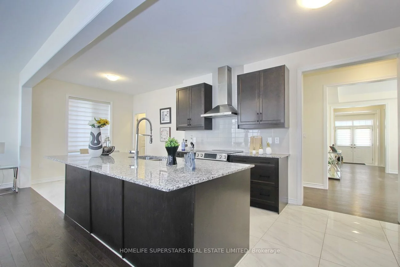 14, Spring Snow, Snelgrove, Brampton