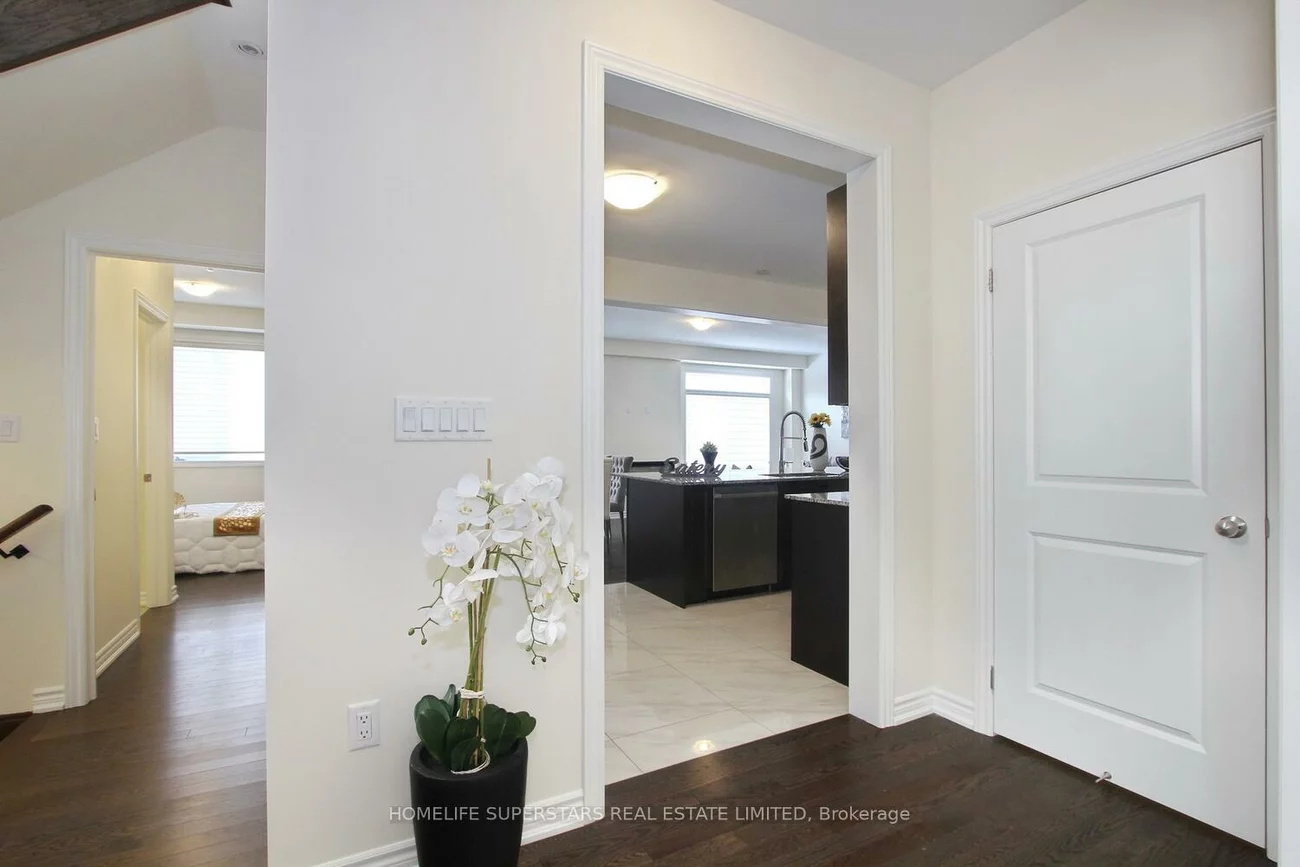 14, Spring Snow, Snelgrove, Brampton