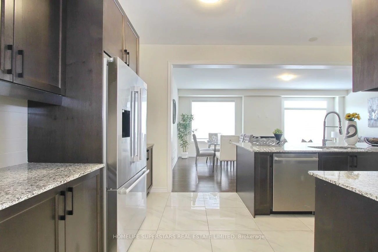 14, Spring Snow, Snelgrove, Brampton