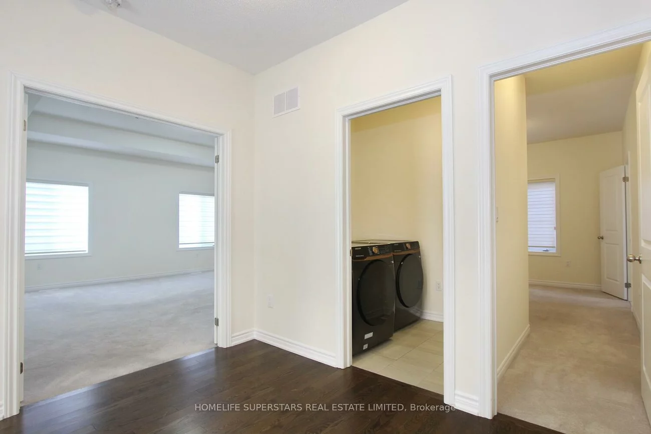 14, Spring Snow, Snelgrove, Brampton