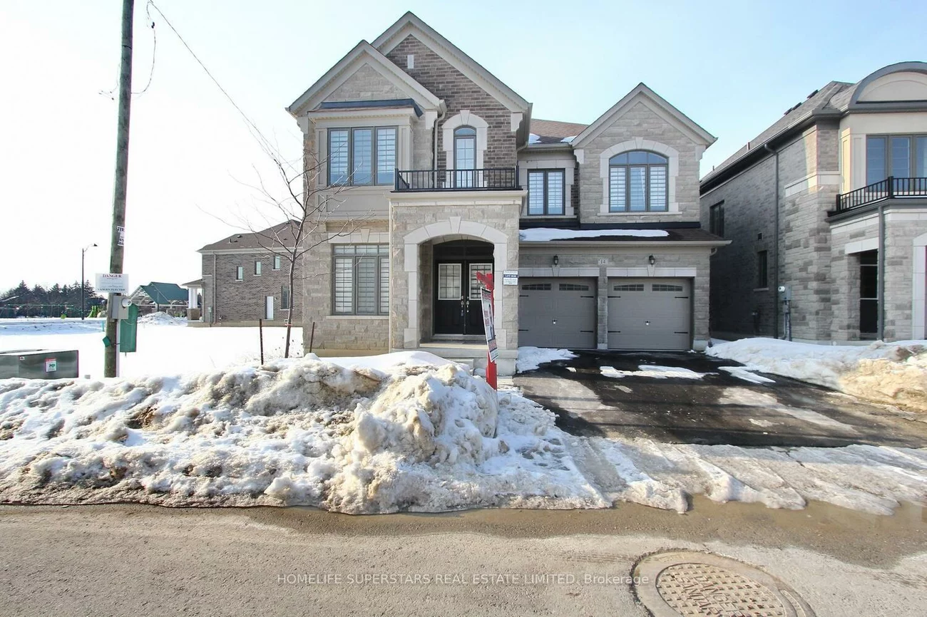 14, Spring Snow, Snelgrove, Brampton