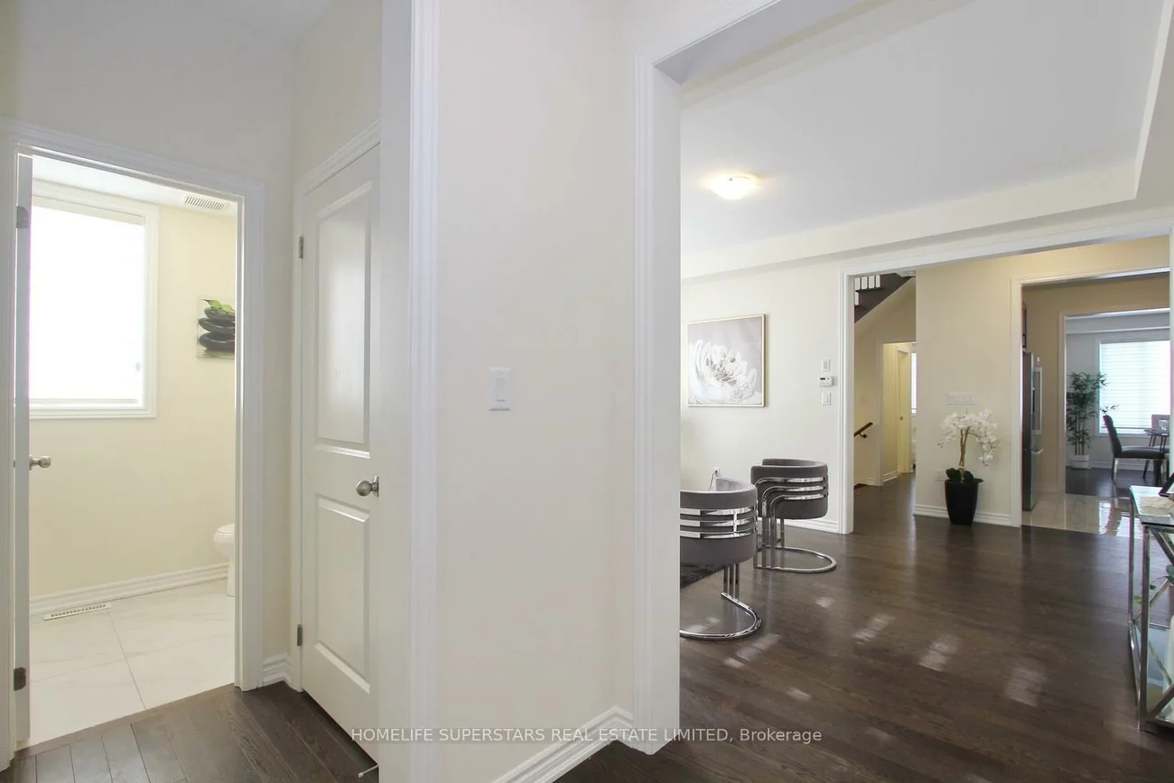 14, Spring Snow, Snelgrove, Brampton