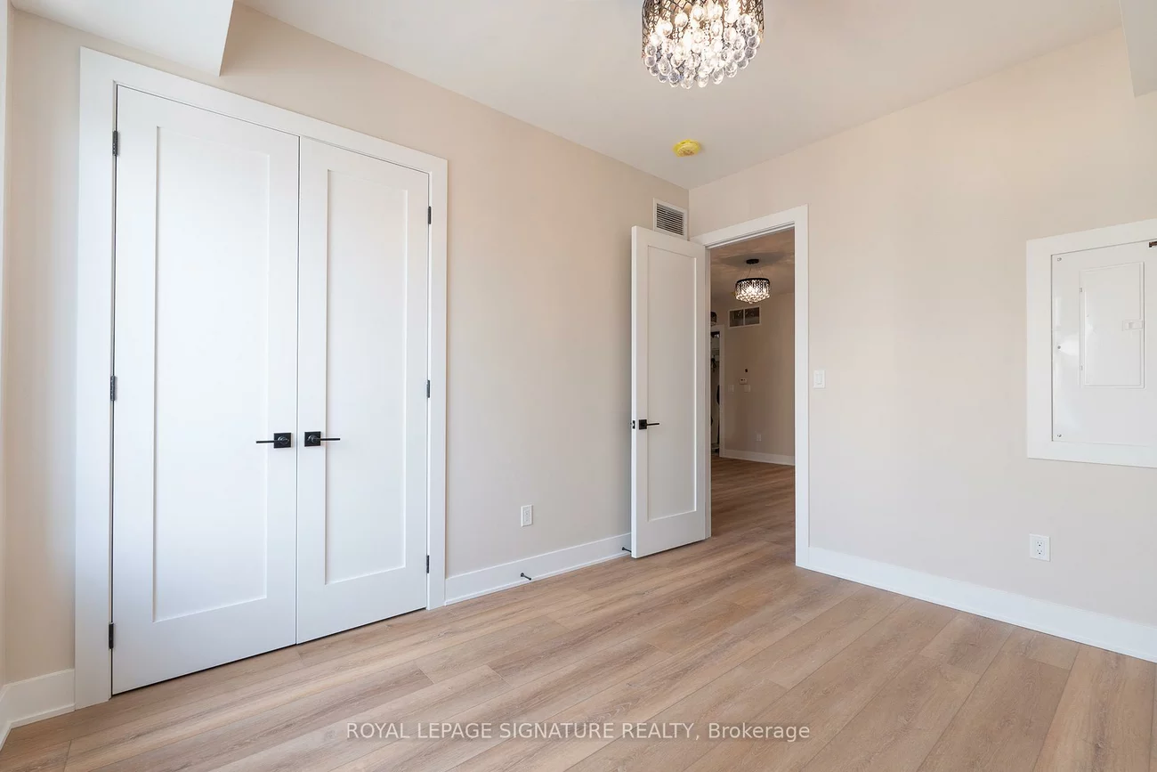 5, Mill, Downtown Brampton, Brampton