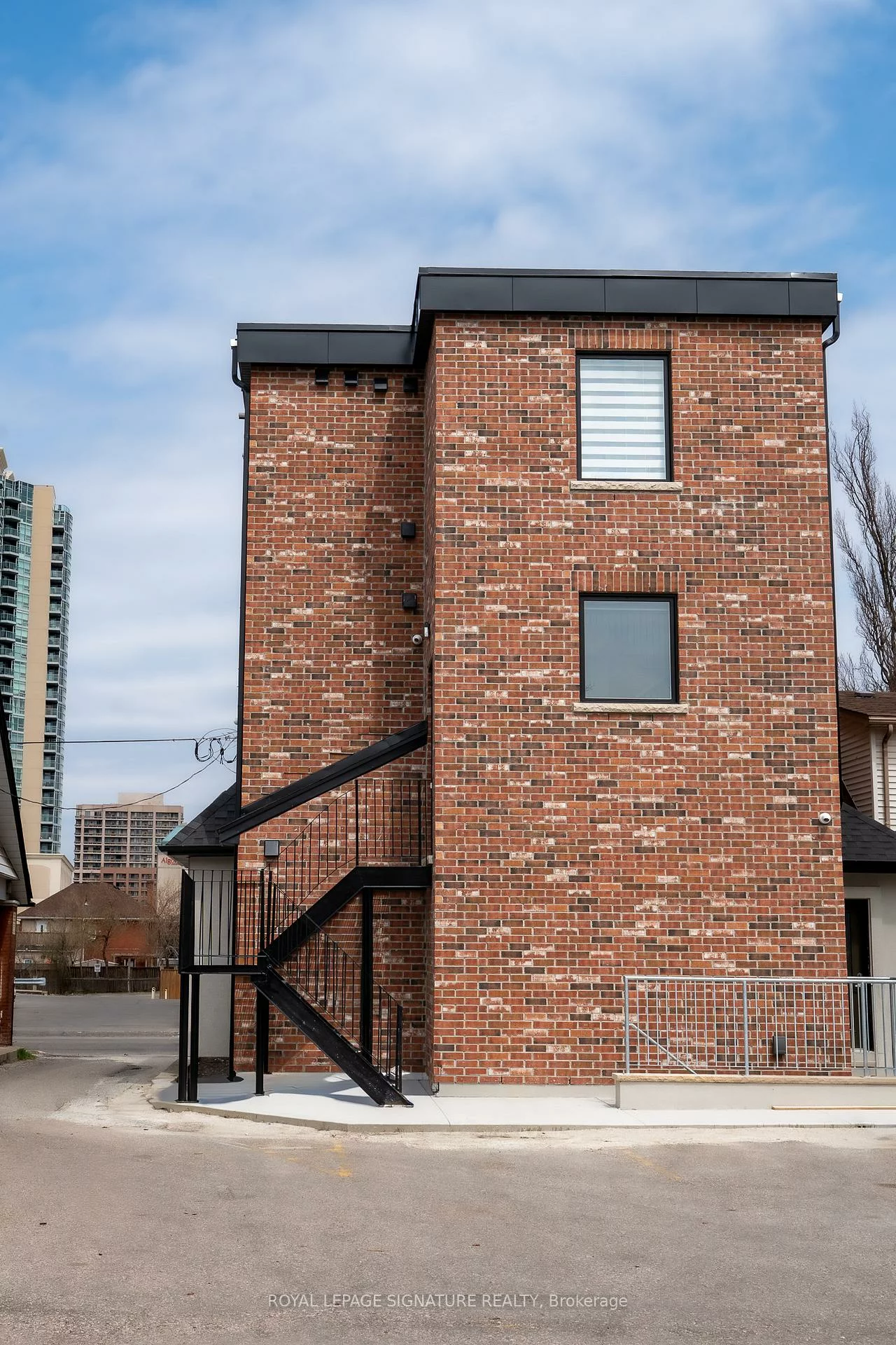 5, Mill, Downtown Brampton, Brampton