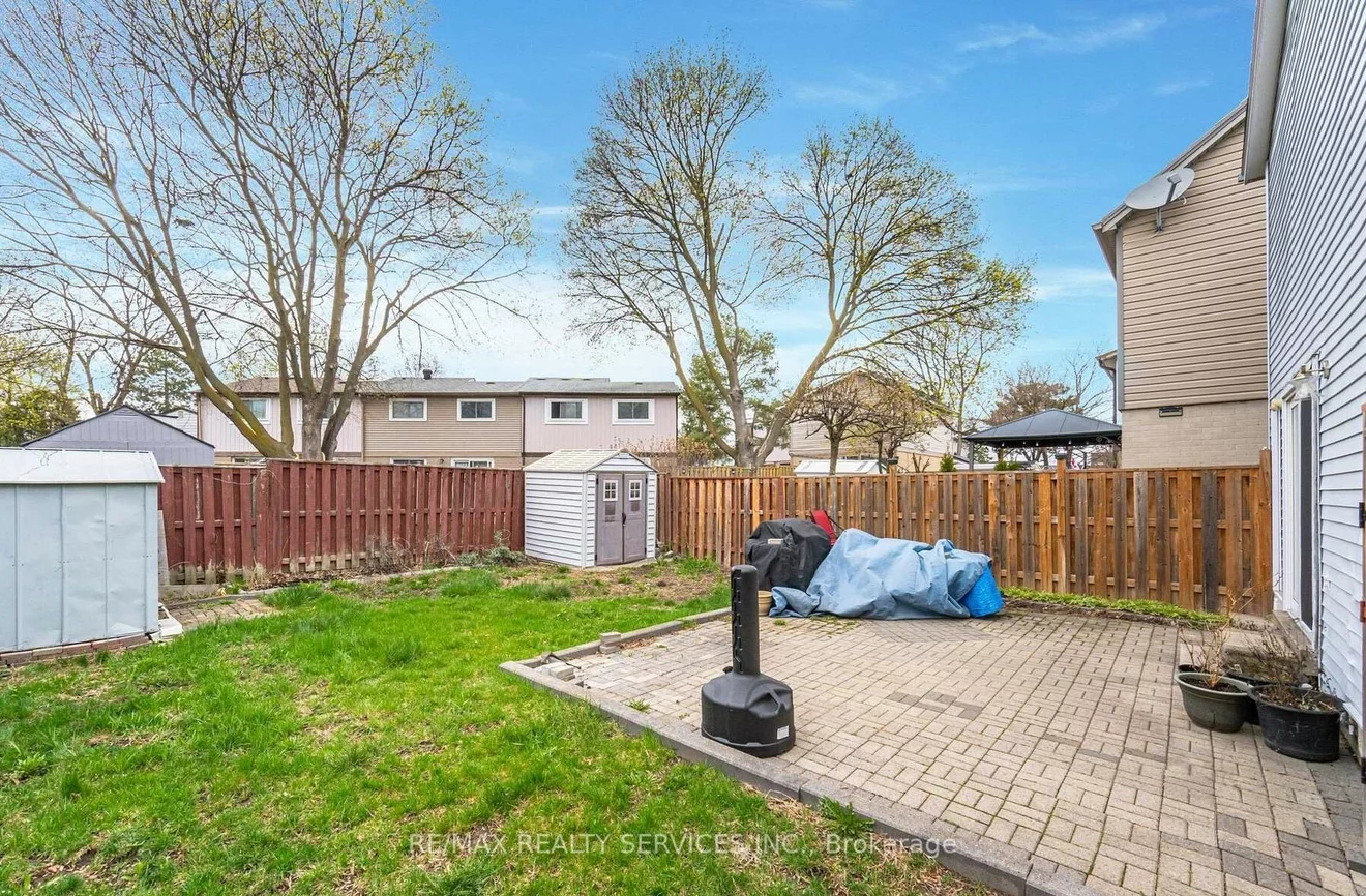 9, Hawkins, Central Park, Brampton