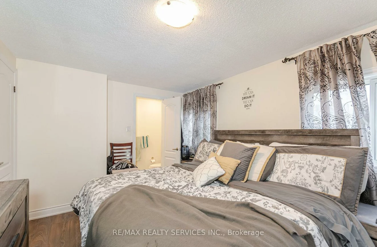 9, Hawkins, Central Park, Brampton