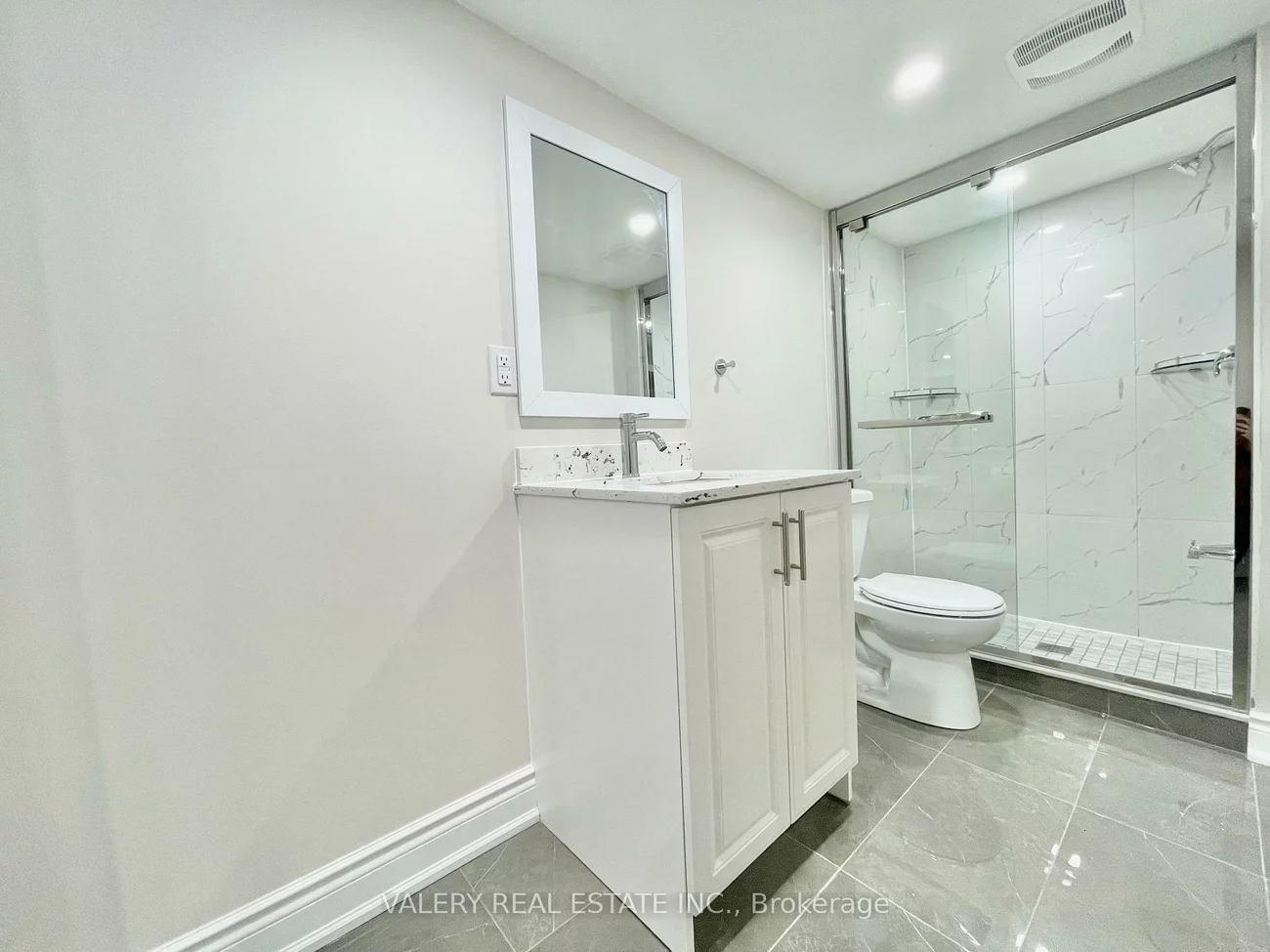 26, Homeland, Central Park, Brampton