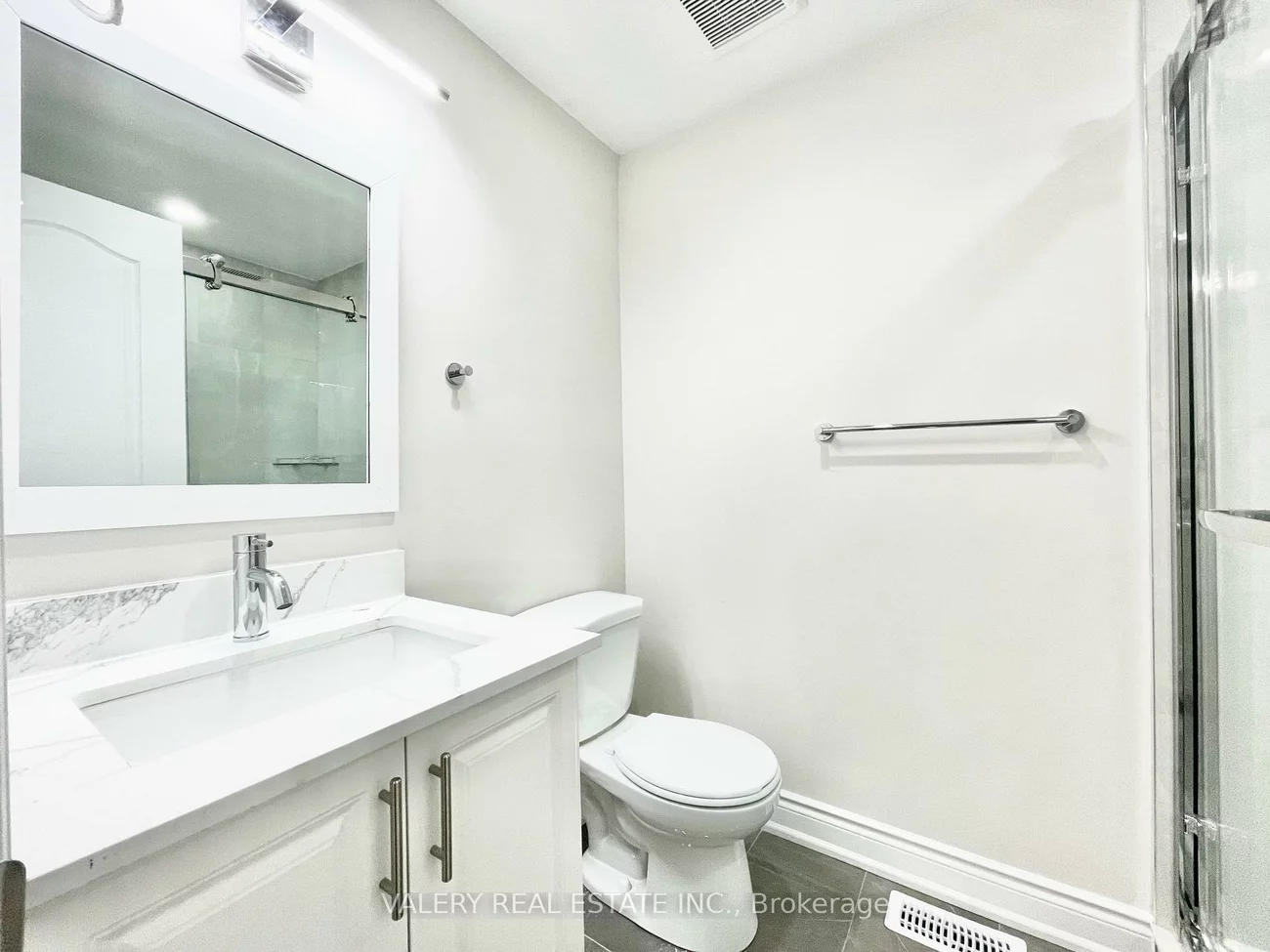 26, Homeland, Central Park, Brampton