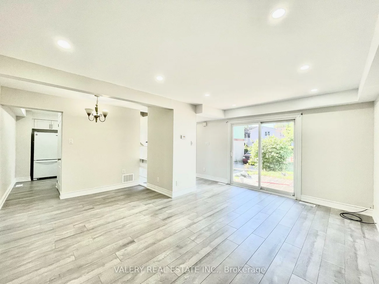 26, Homeland, Central Park, Brampton