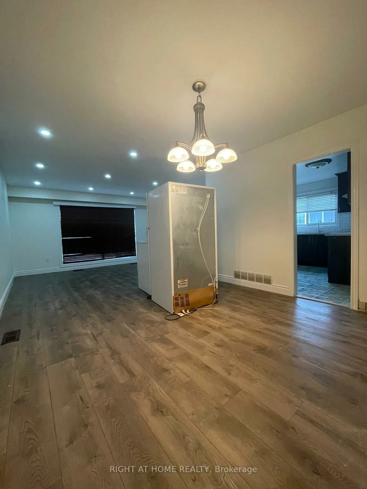135, Avondale, Avondale, Brampton