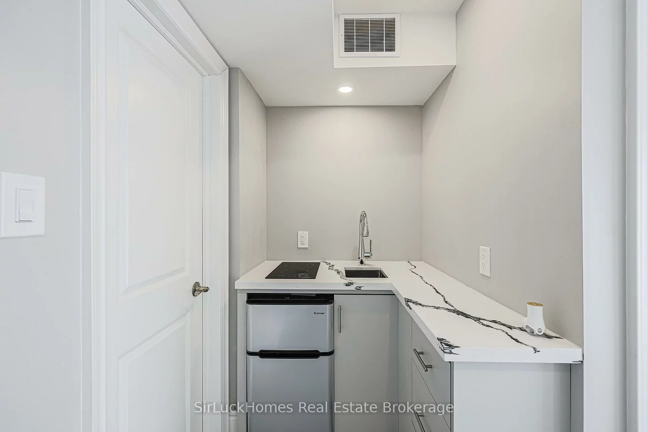 250, Richvale, Heart Lake East, Brampton