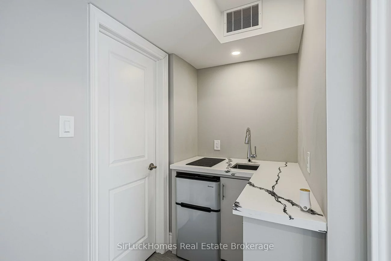 250, Richvale, Heart Lake East, Brampton