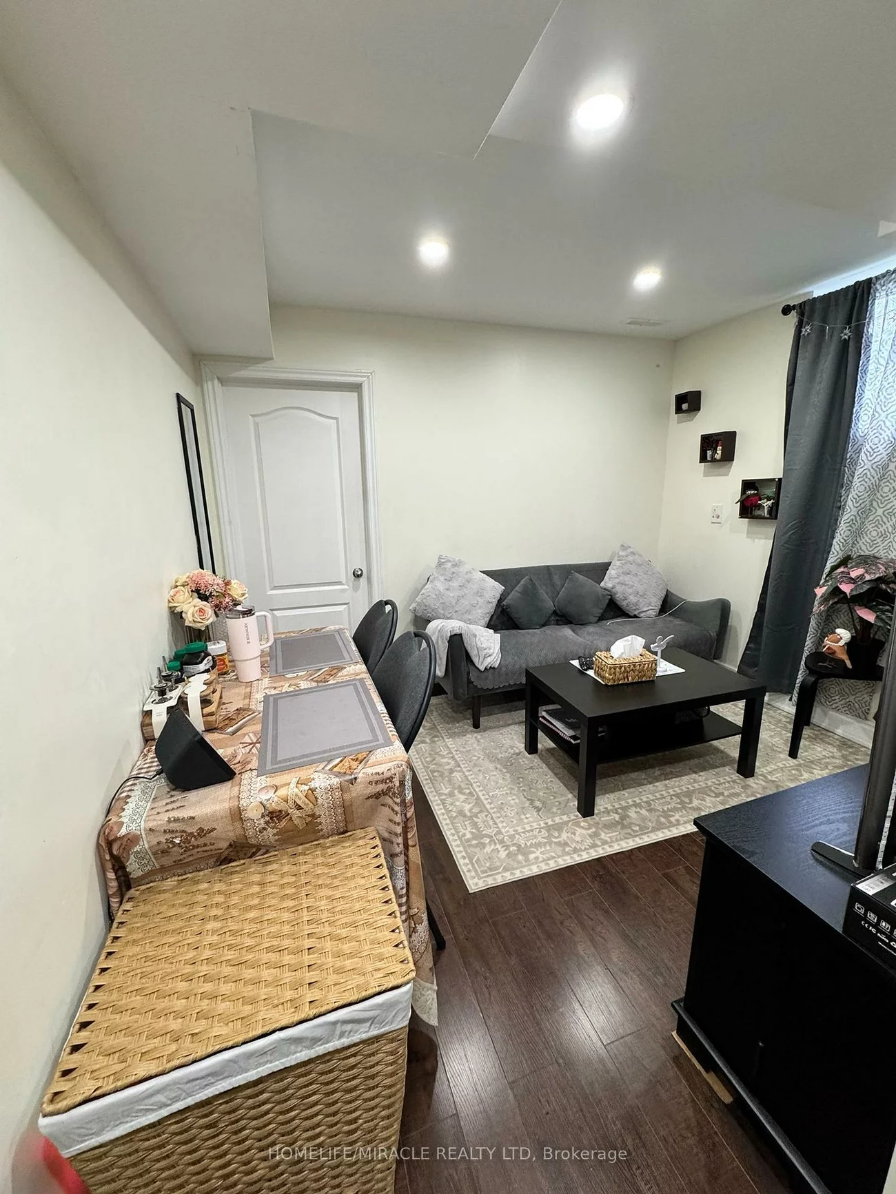 120, Viceroy, Northwest Sandalwood Parkway, Brampton