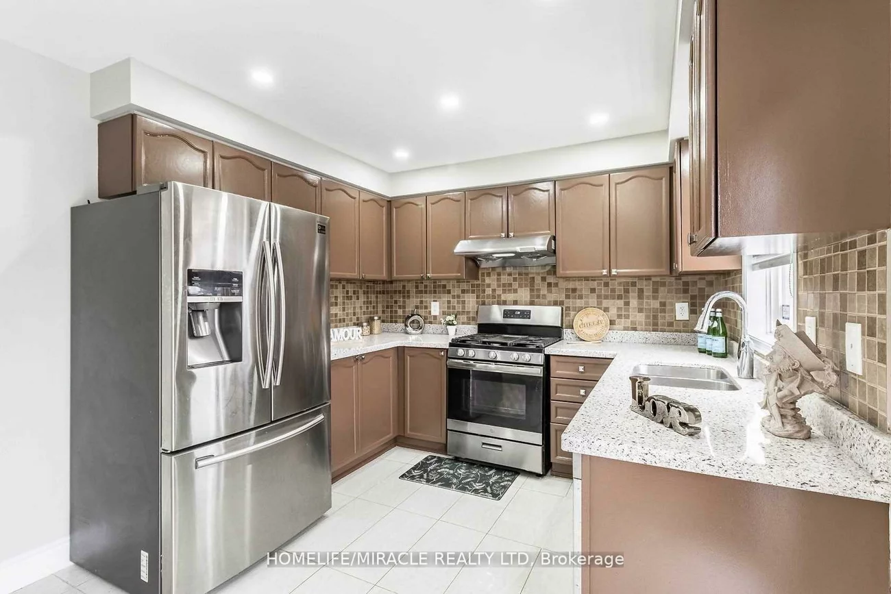 17, Roadmaster, Fletcher's Meadow, Brampton