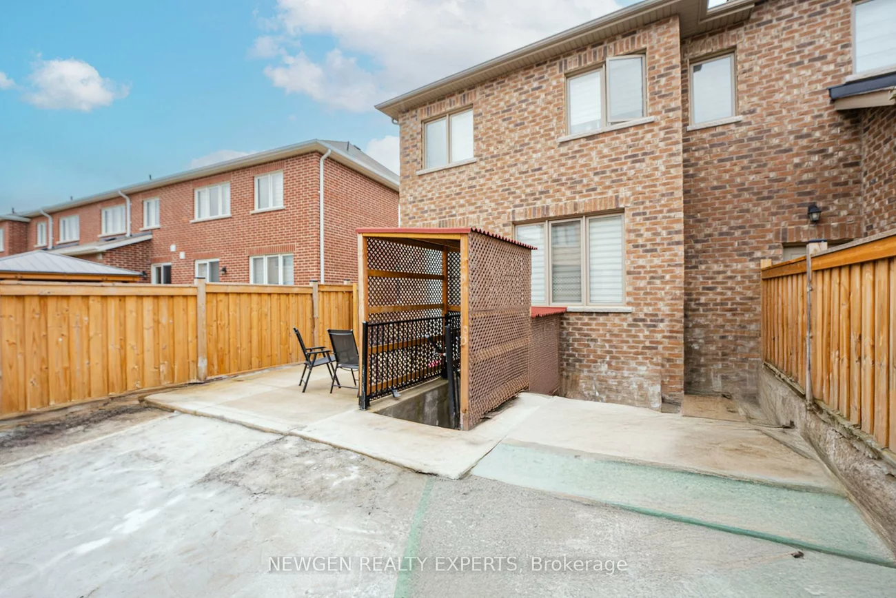 19, Boat, Northwest Brampton, Brampton