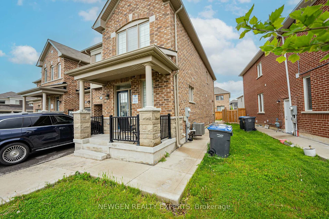 19, Boat, Northwest Brampton, Brampton
