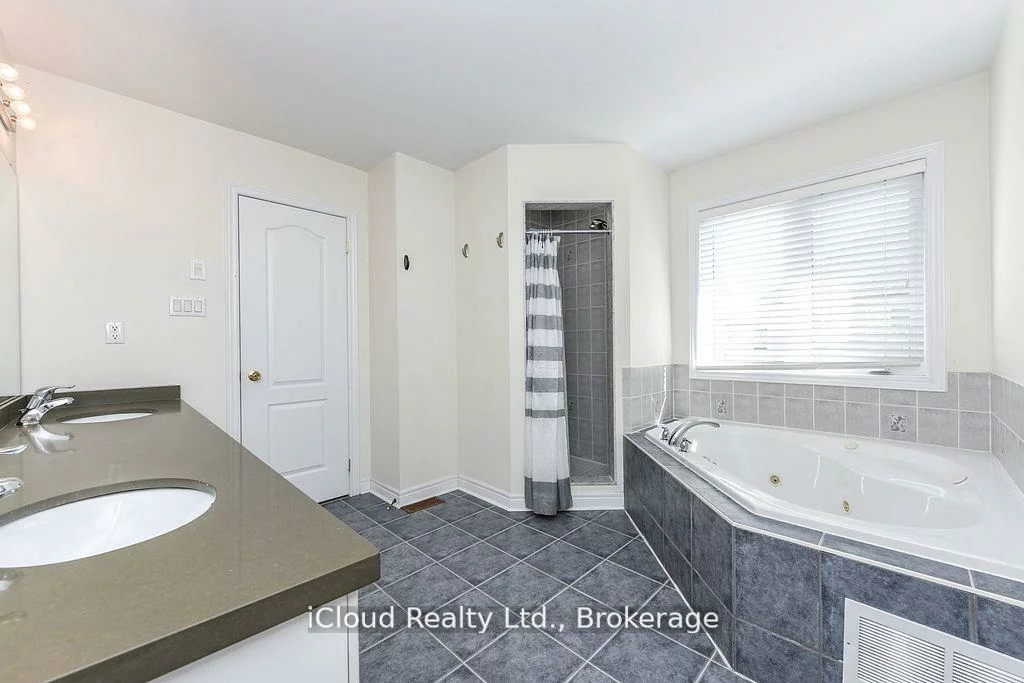 15, Cooperage, Bram West, Brampton