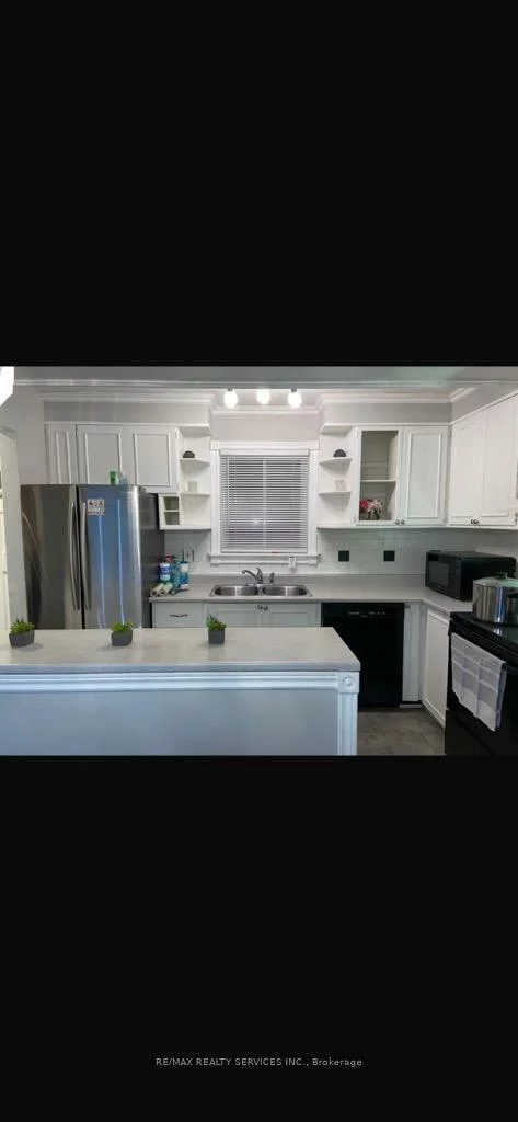 10, Hero, Central Park, Brampton