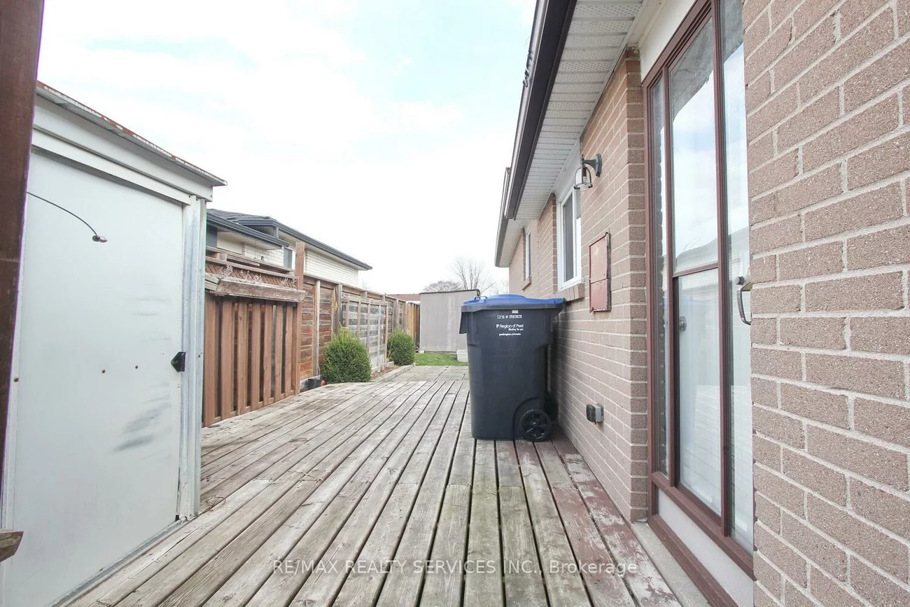 185, Earnscliffe, Southgate, Brampton