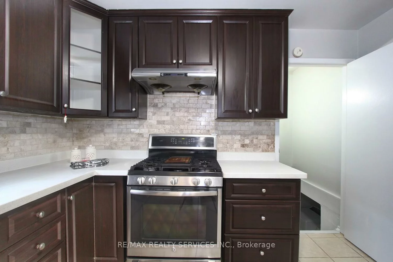 185, Earnscliffe, Southgate, Brampton