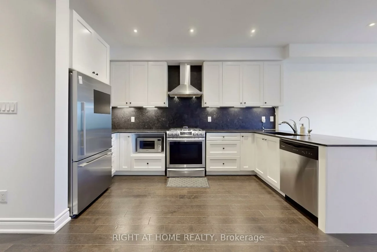 31, Lady Evelyn, Bram West, Brampton