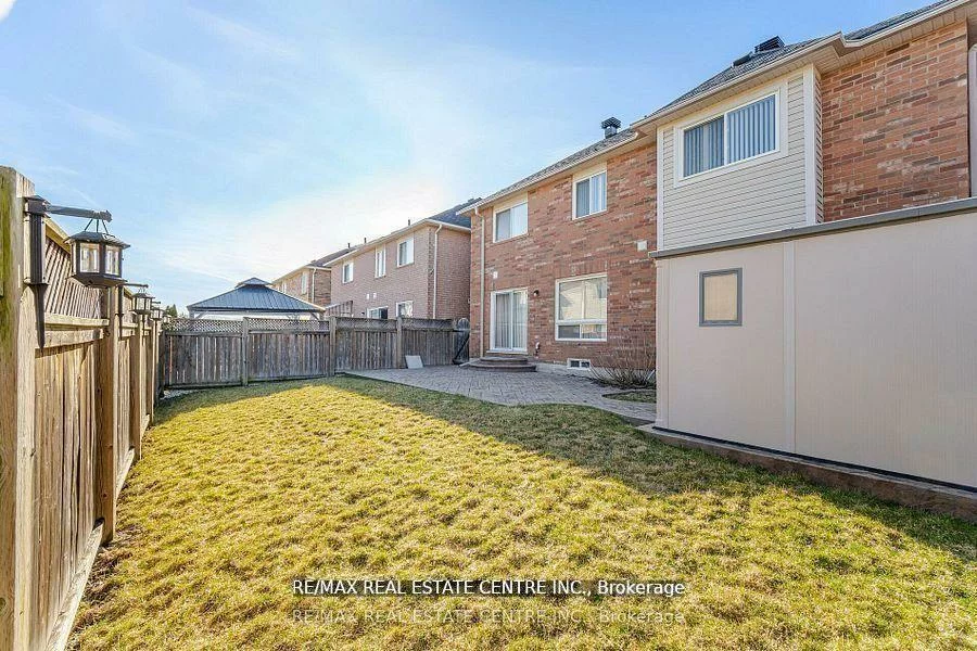 15, Mendoza, Fletcher's Meadow, Brampton