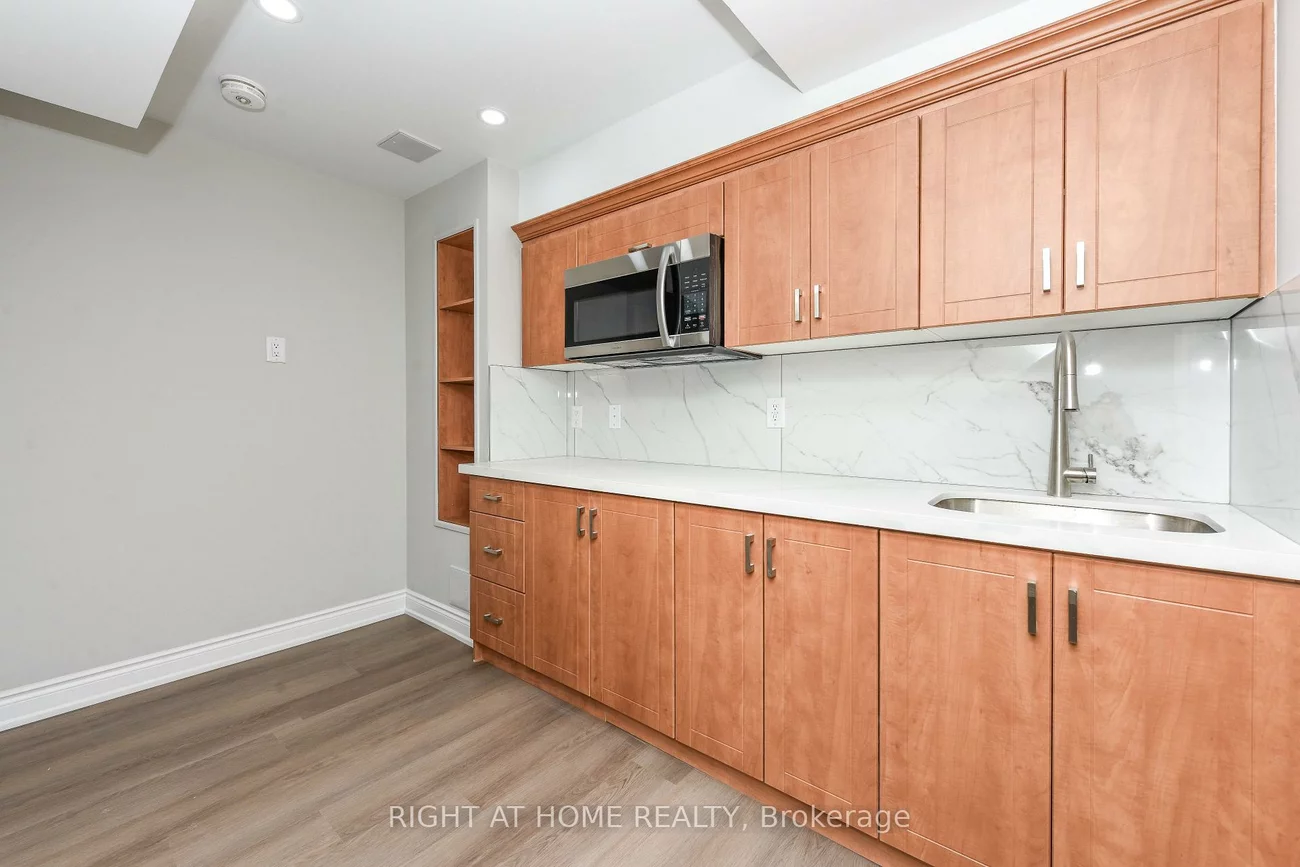 82, Elmcrest, Credit Valley, Brampton