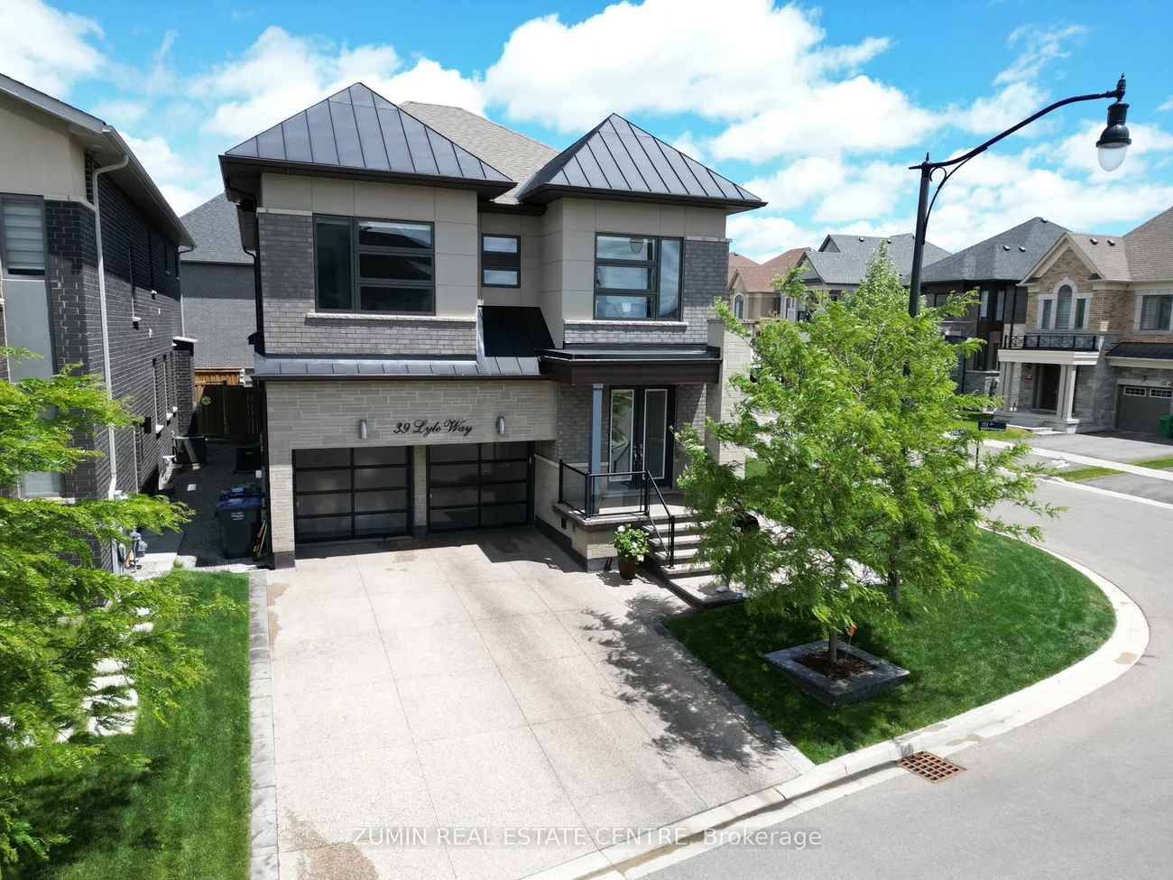 39, Lyle, Credit Valley, Brampton