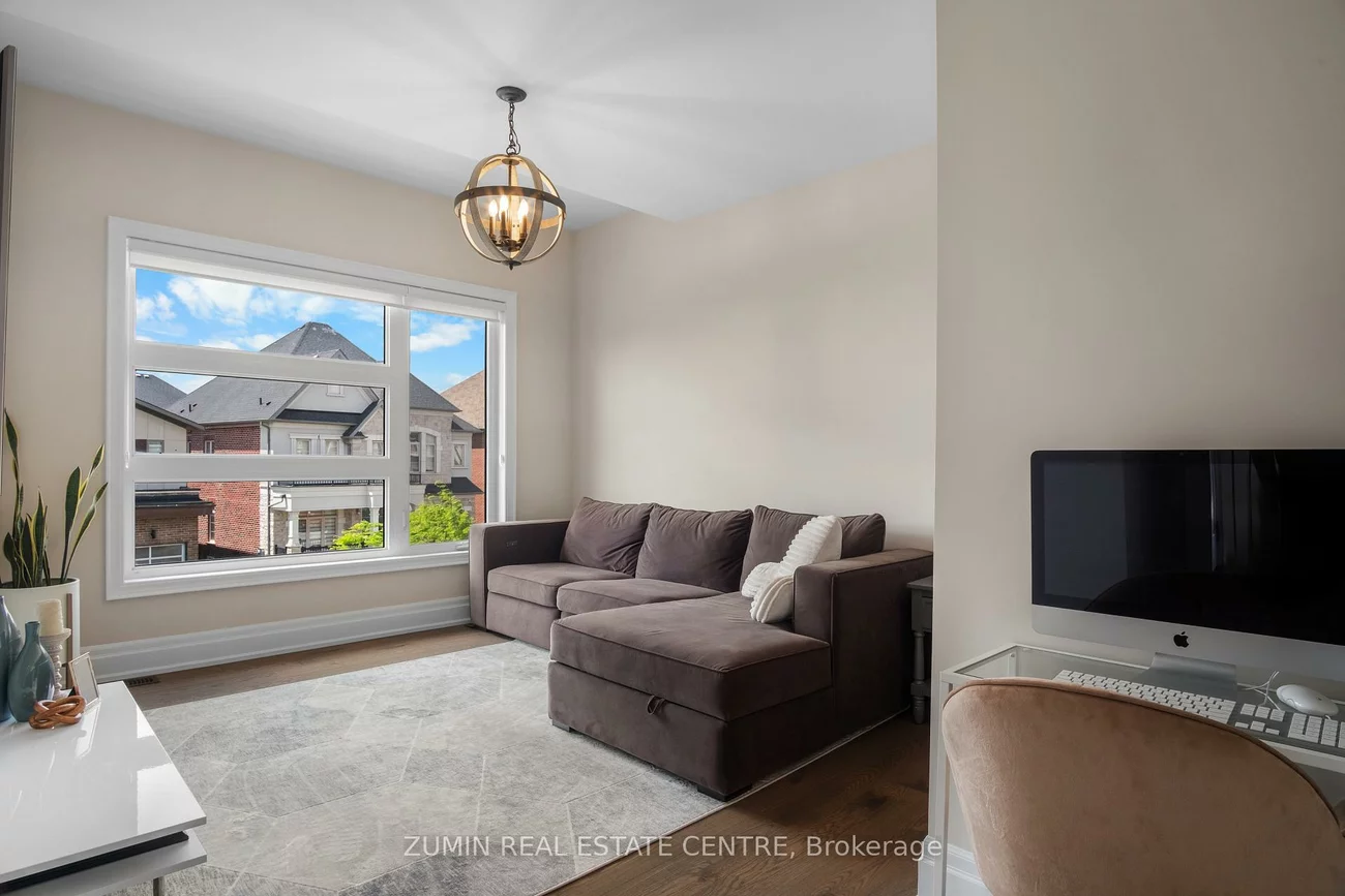 39, Lyle, Credit Valley, Brampton