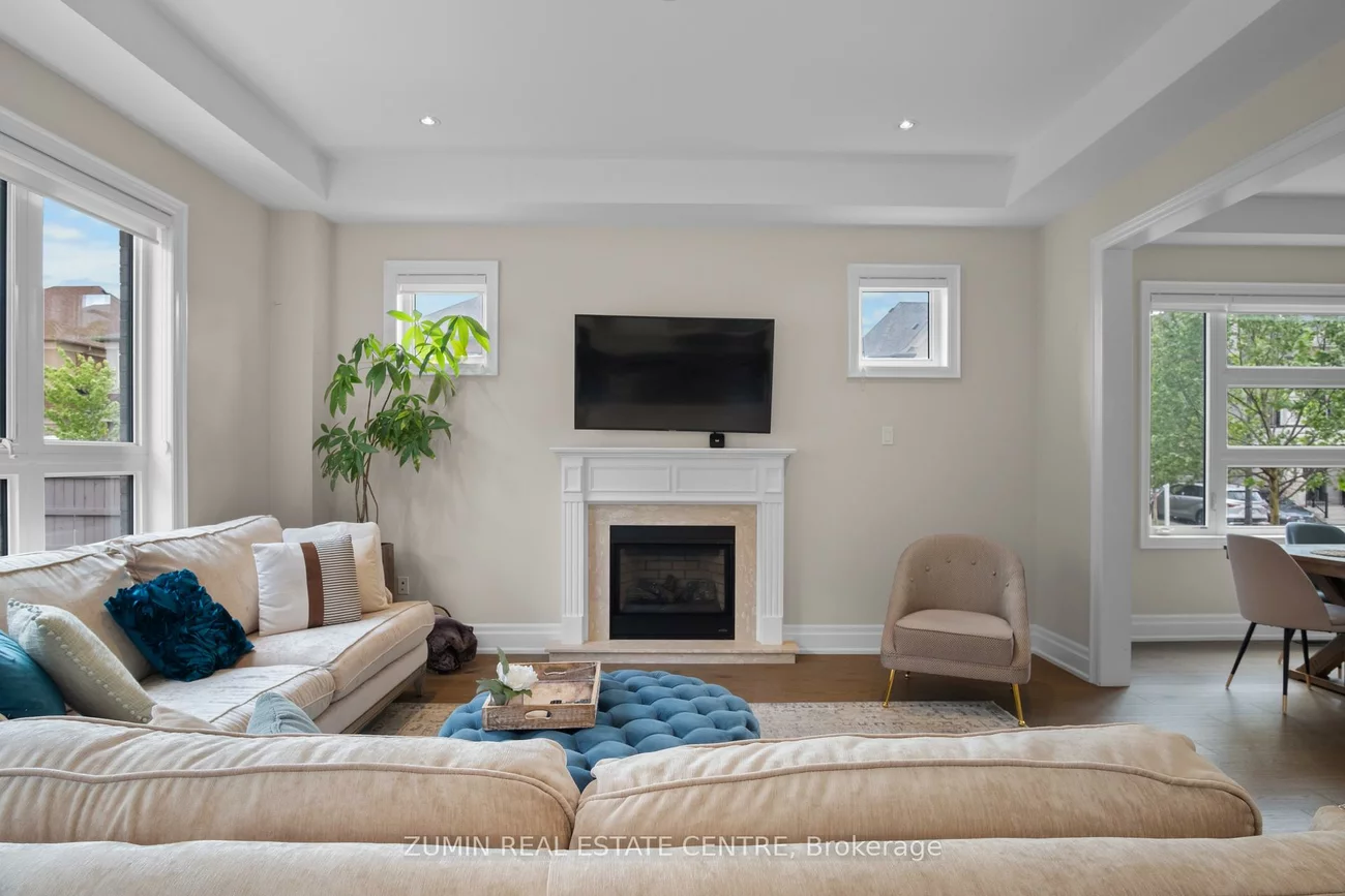 39, Lyle, Credit Valley, Brampton