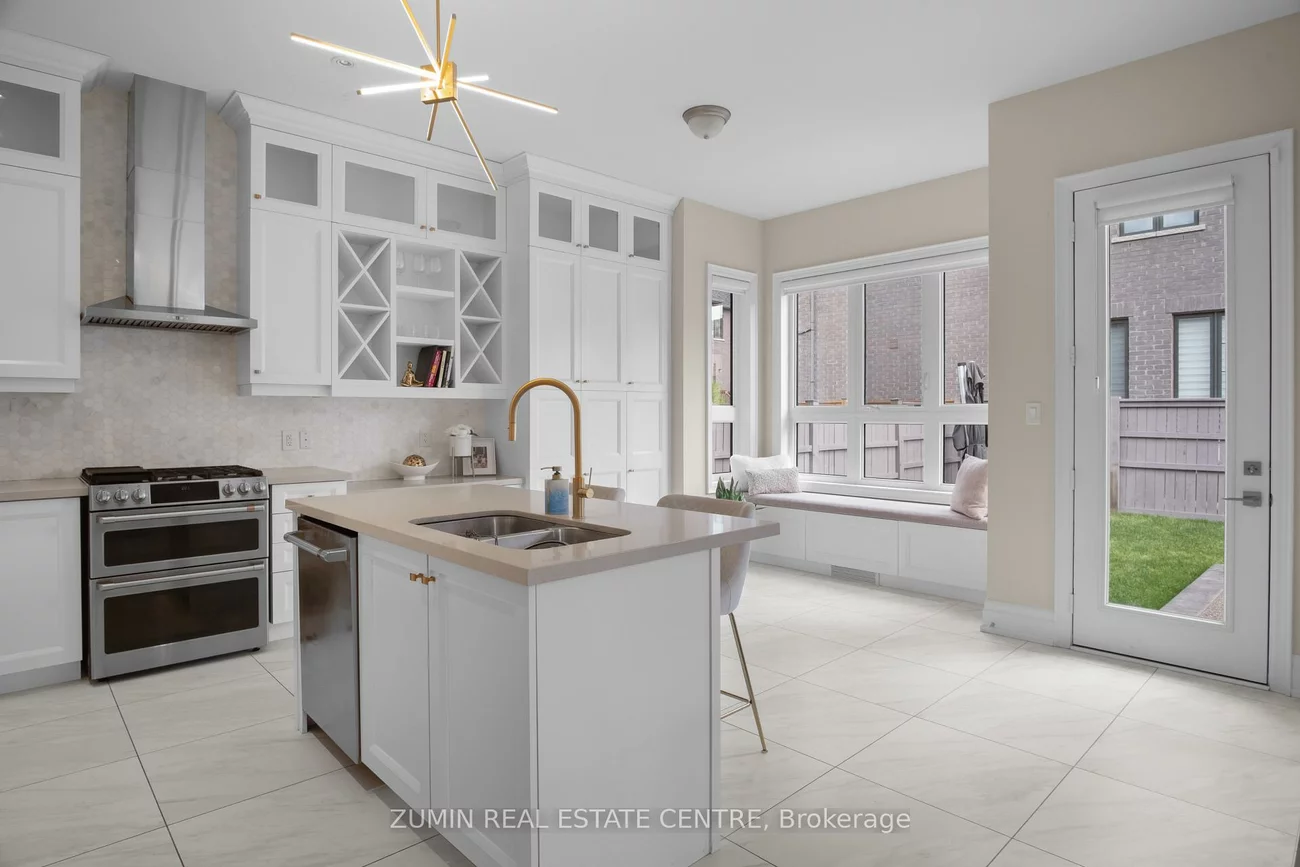 39, Lyle, Credit Valley, Brampton