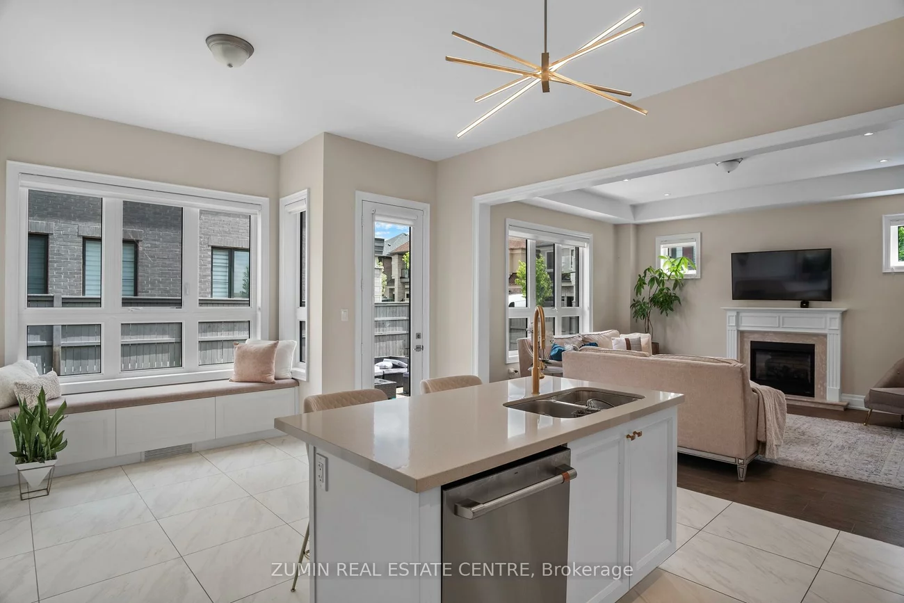 39, Lyle, Credit Valley, Brampton